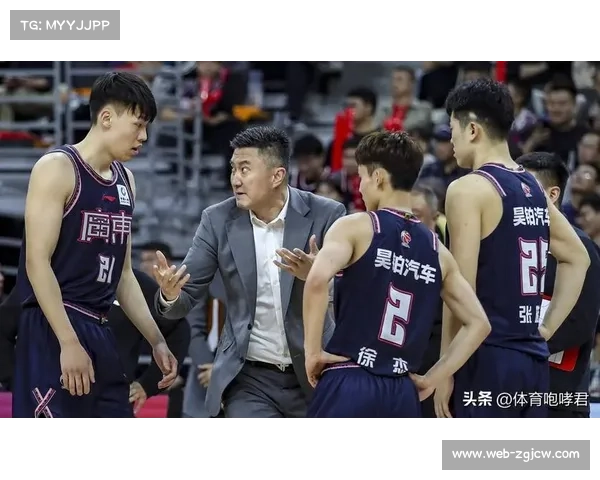 杜锋指导小朋友互动环节亲和力满分球迷日温馨瞬间获热烈点赞 杜锋指导小朋友互动环节亲和力满分球迷日温馨瞬间获热烈点赞